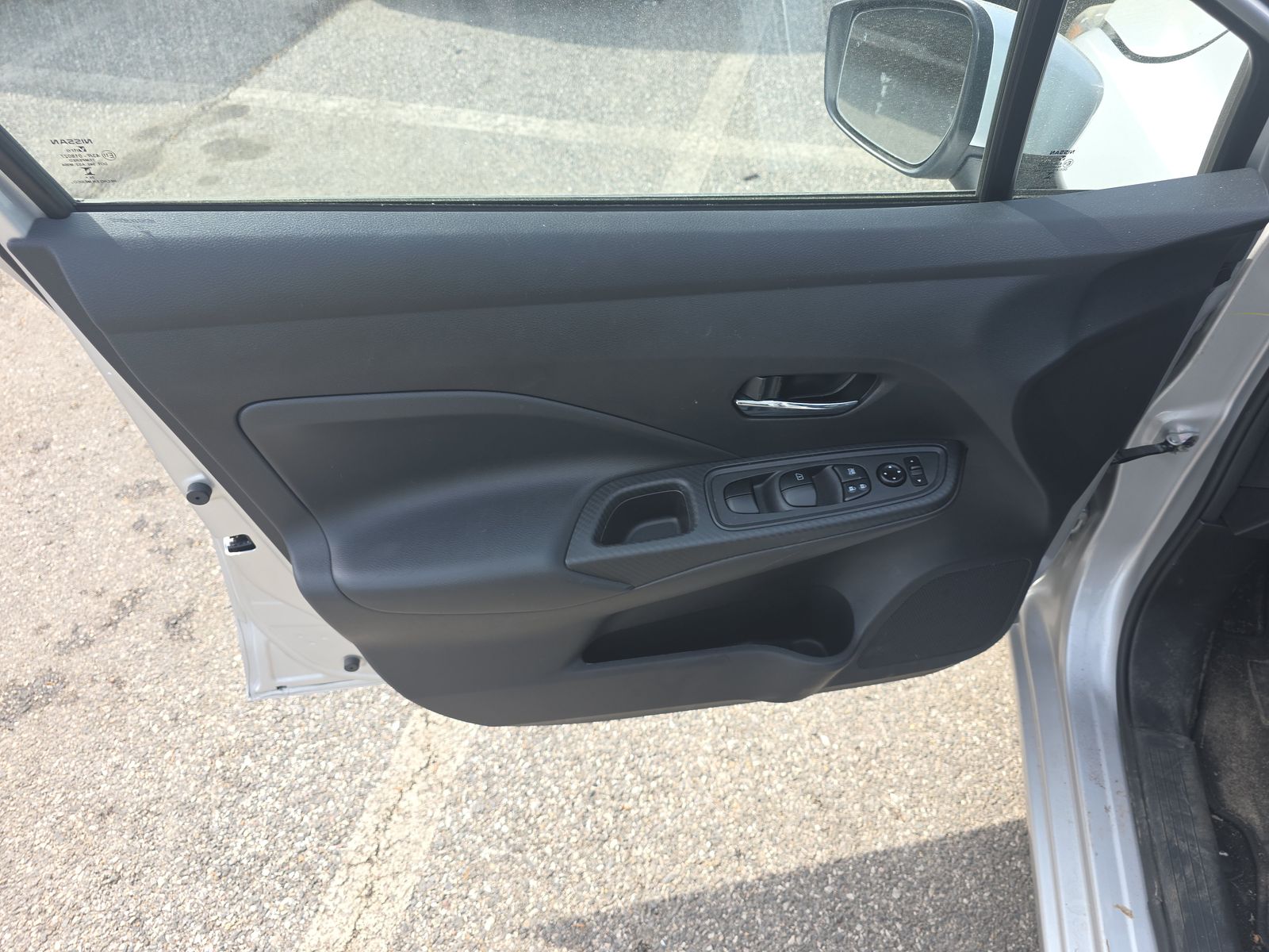 NISSAN VERSA - 10
