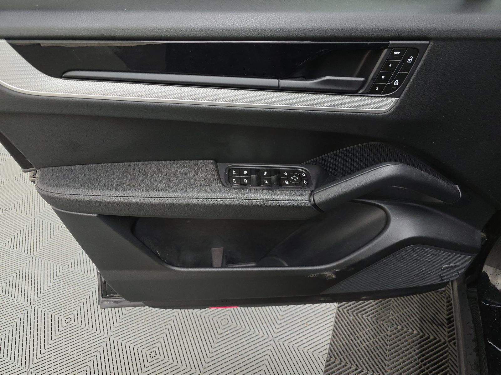 2024 Porsche Cayenne Base AWD
