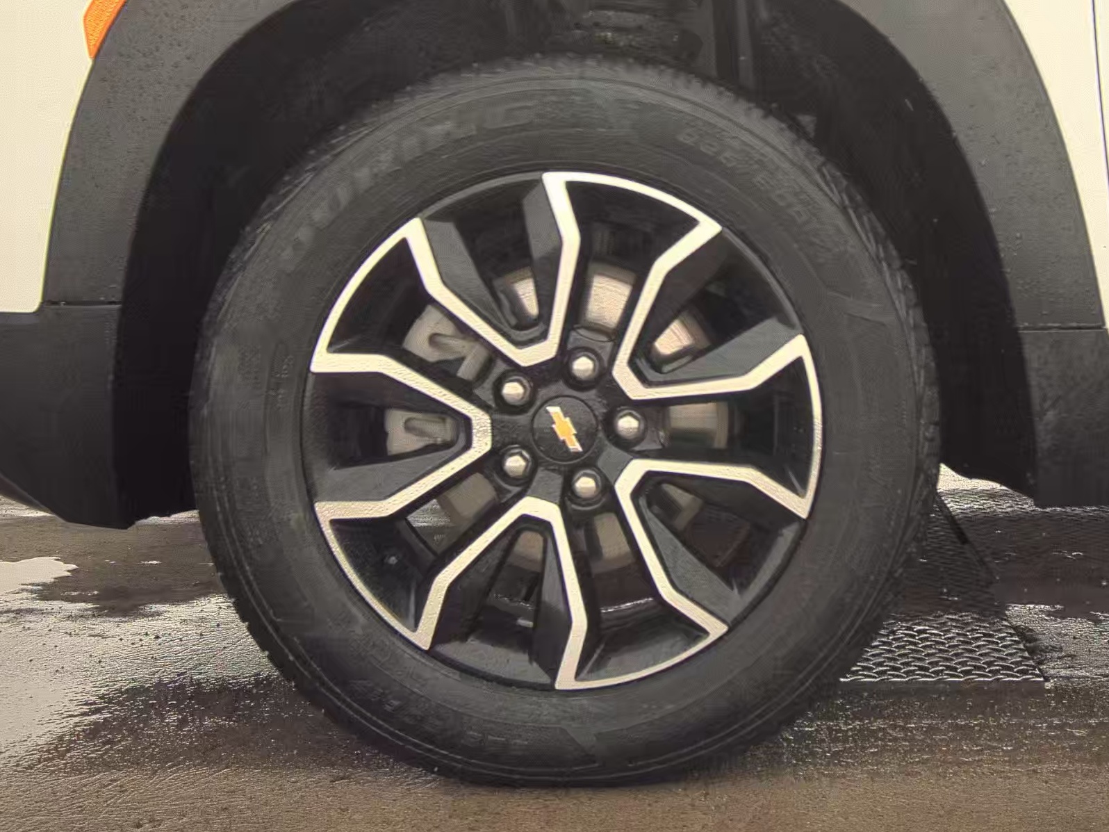 CHEVROLET ACTIV - 10