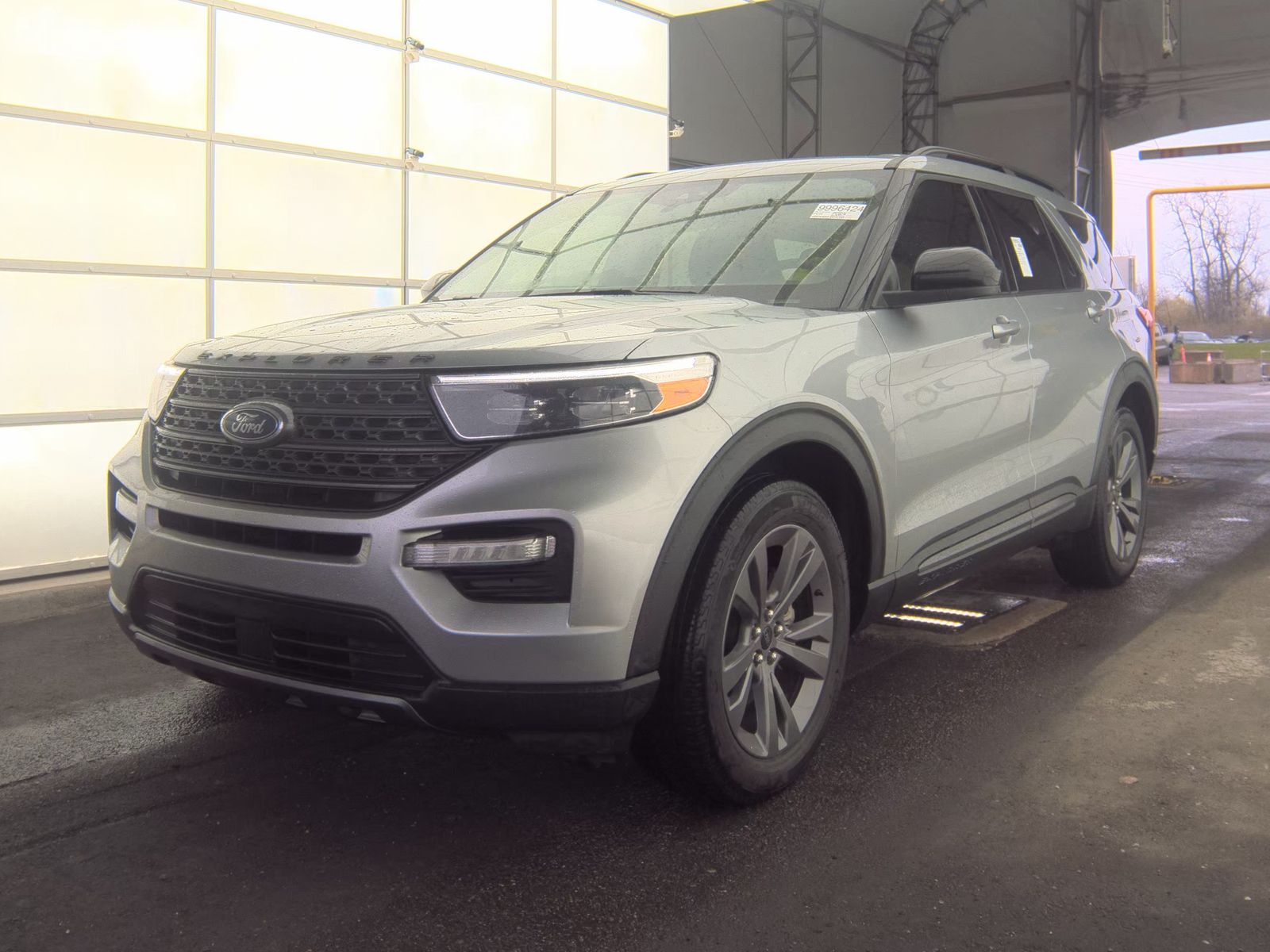FORD EXPLORER - 1