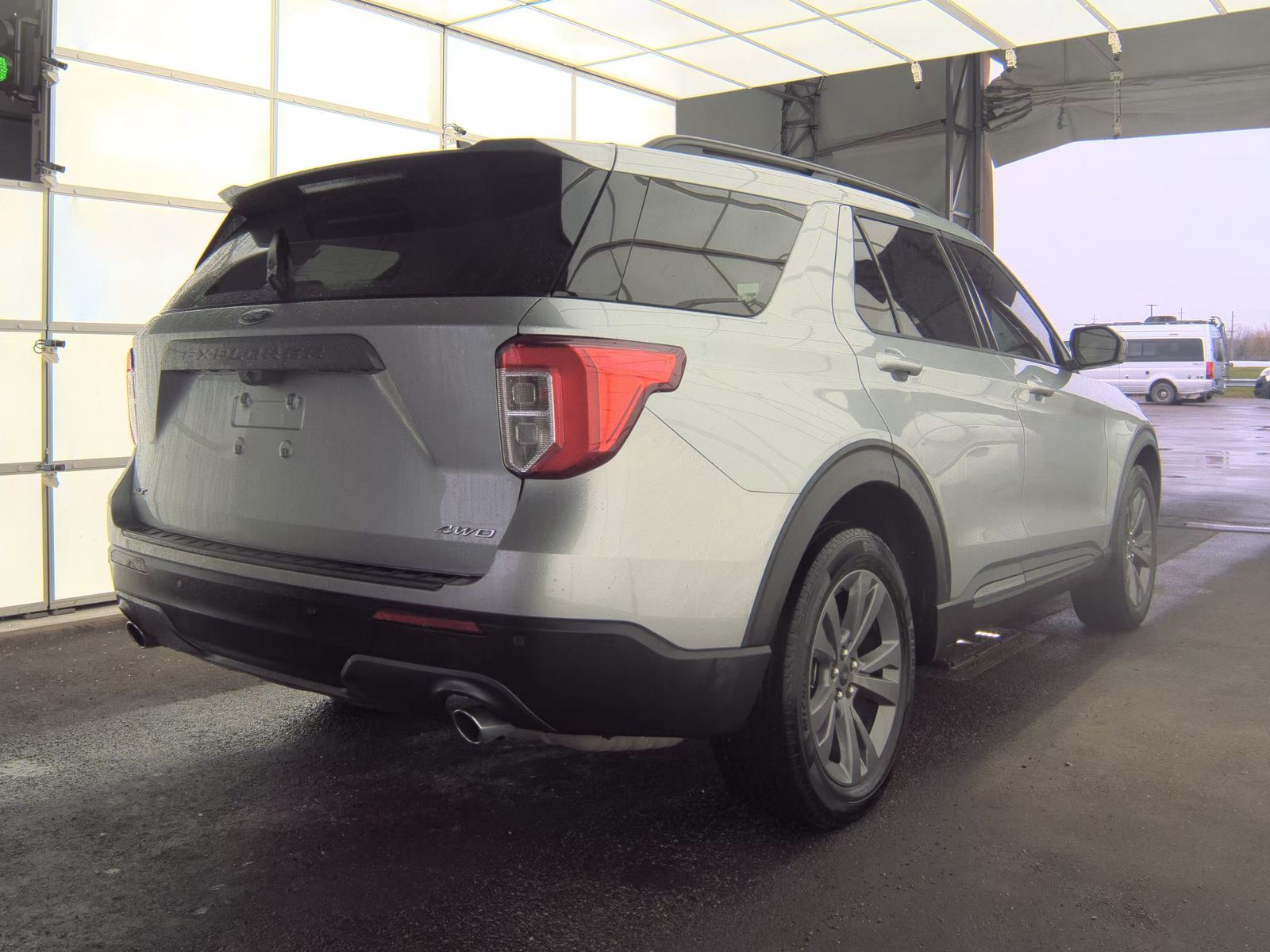 FORD EXPLORER - 6