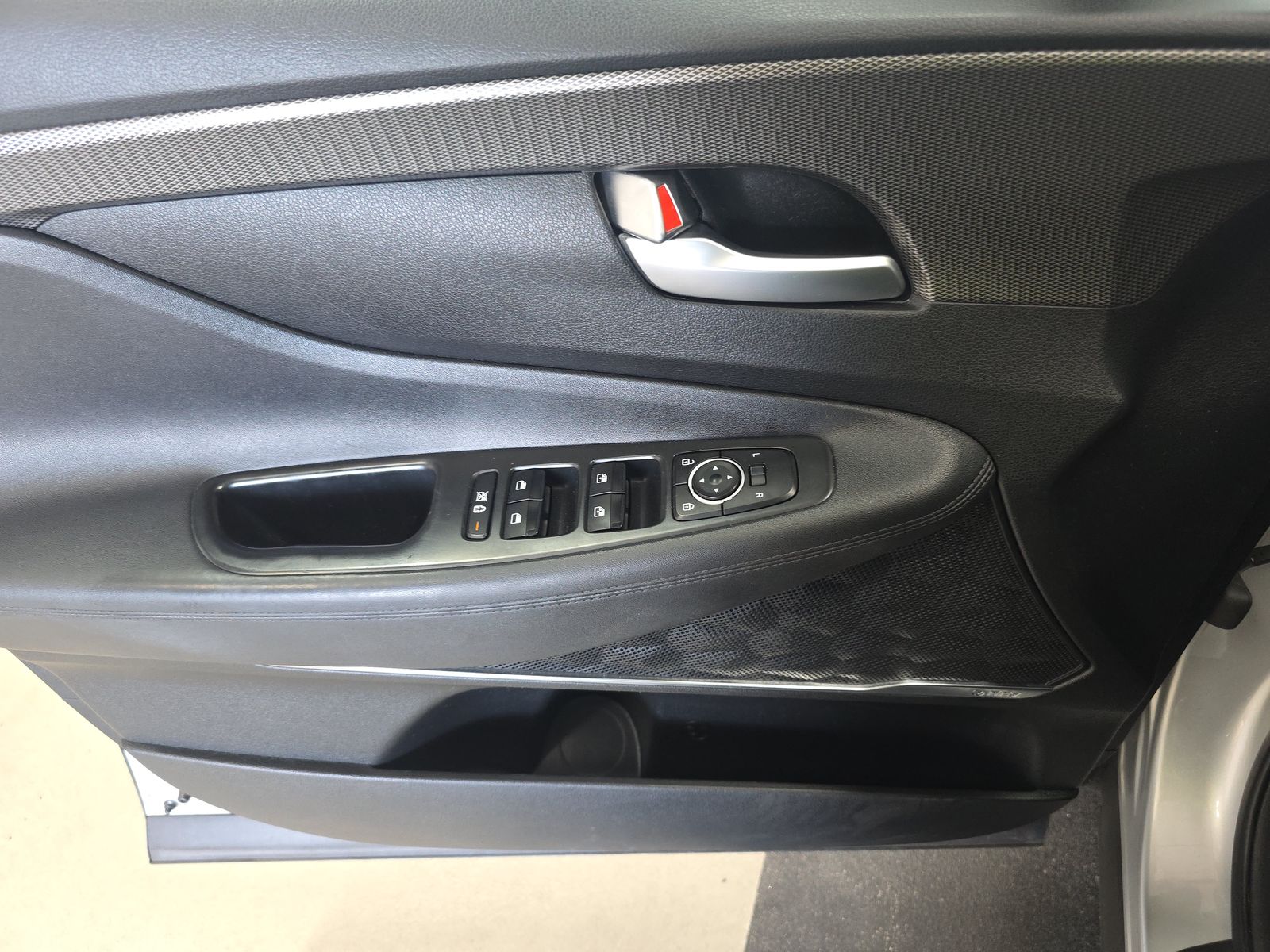 HYUNDAI SEL PLUS - 10