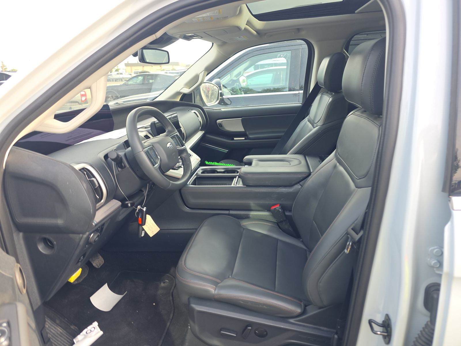 FORD EXPEDITION - 8
