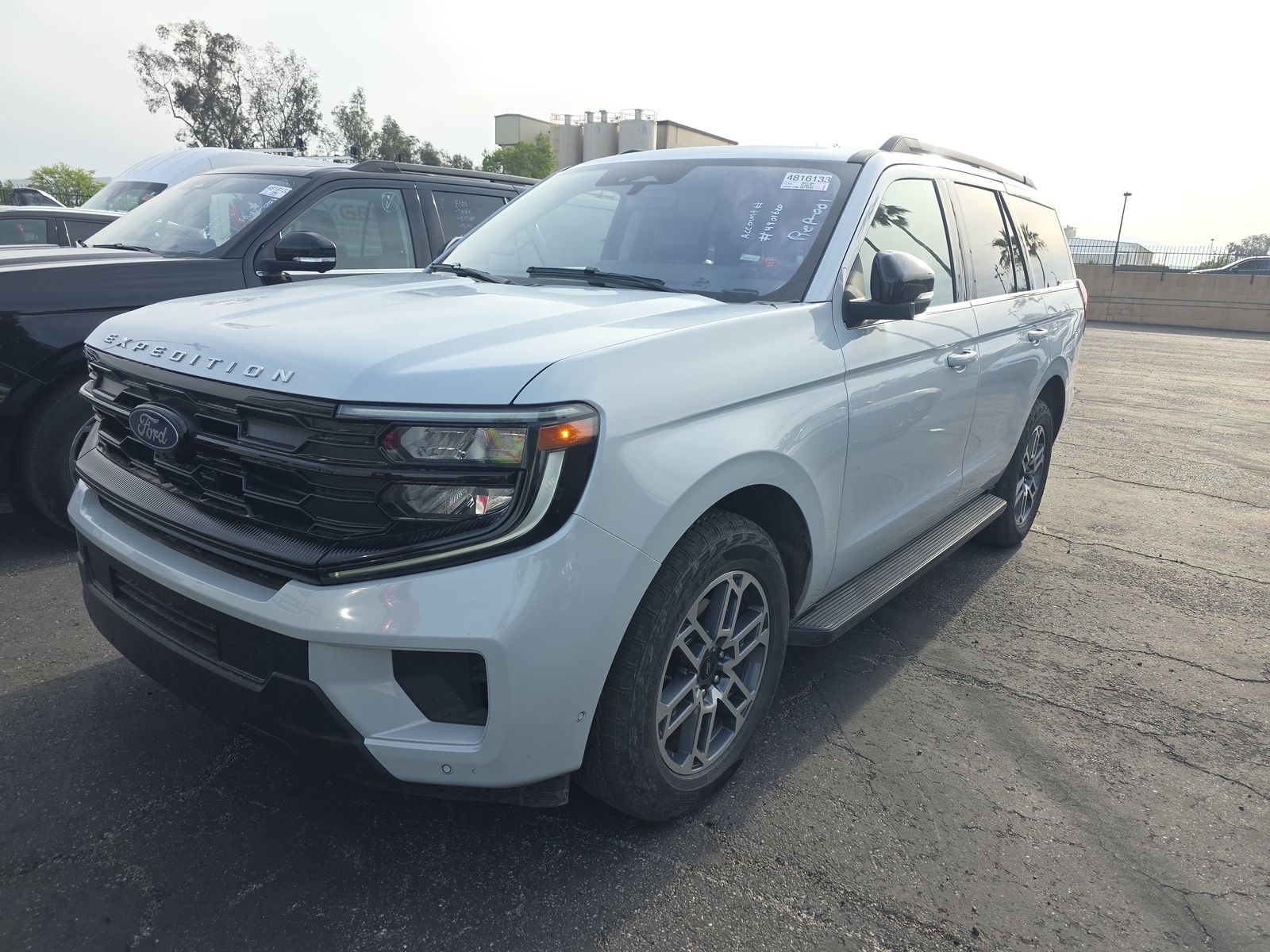 FORD EXPEDITION - 1