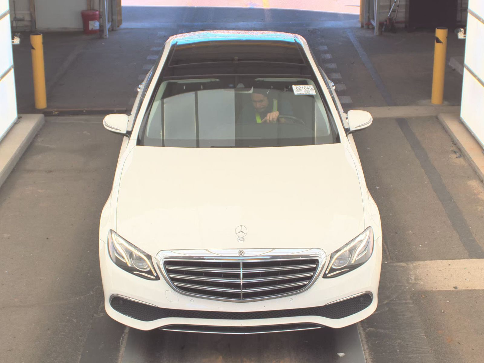 MERCEDES-BENZ E-CLASS - 3