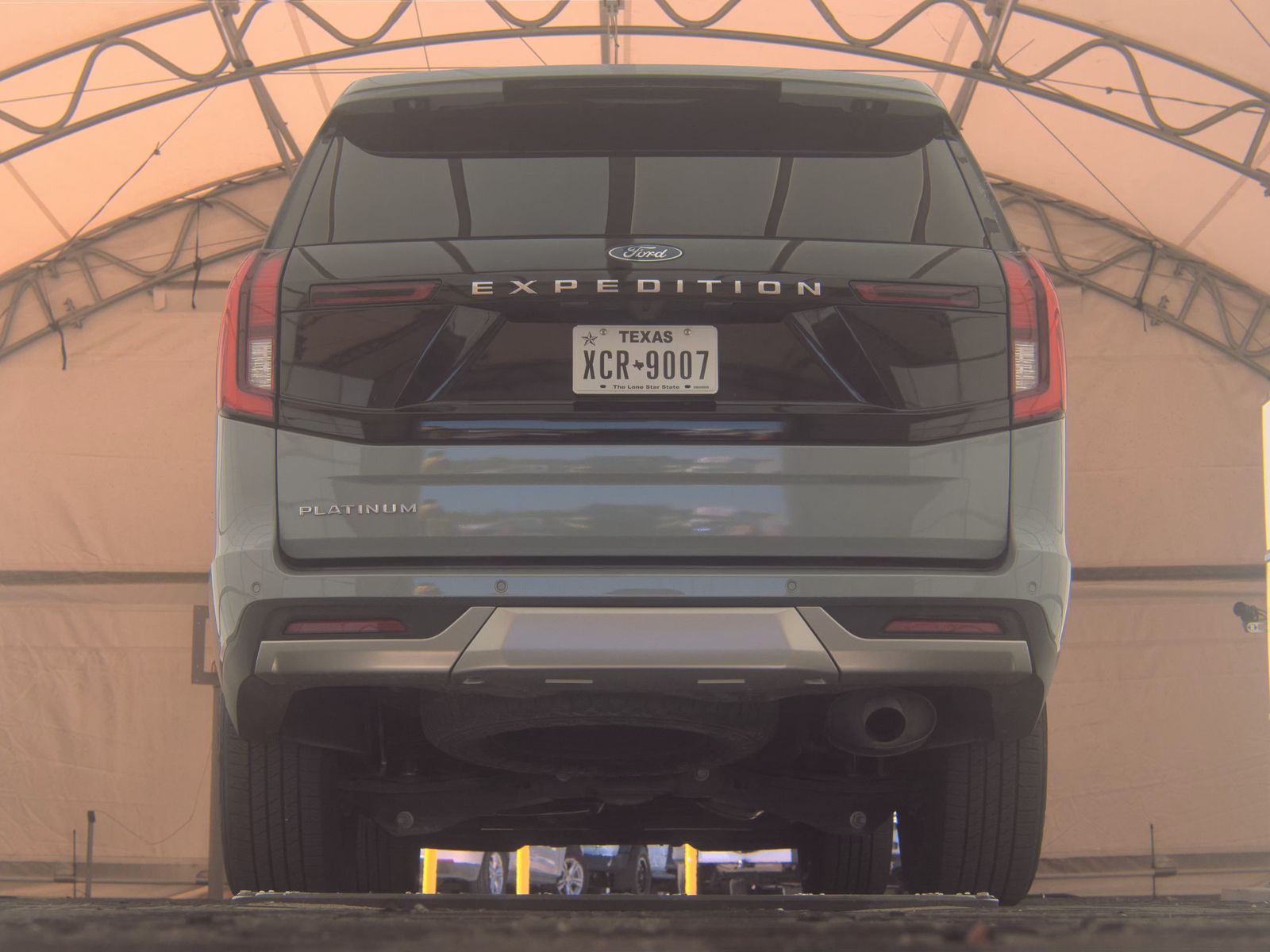 FORD EXPEDITION - 8