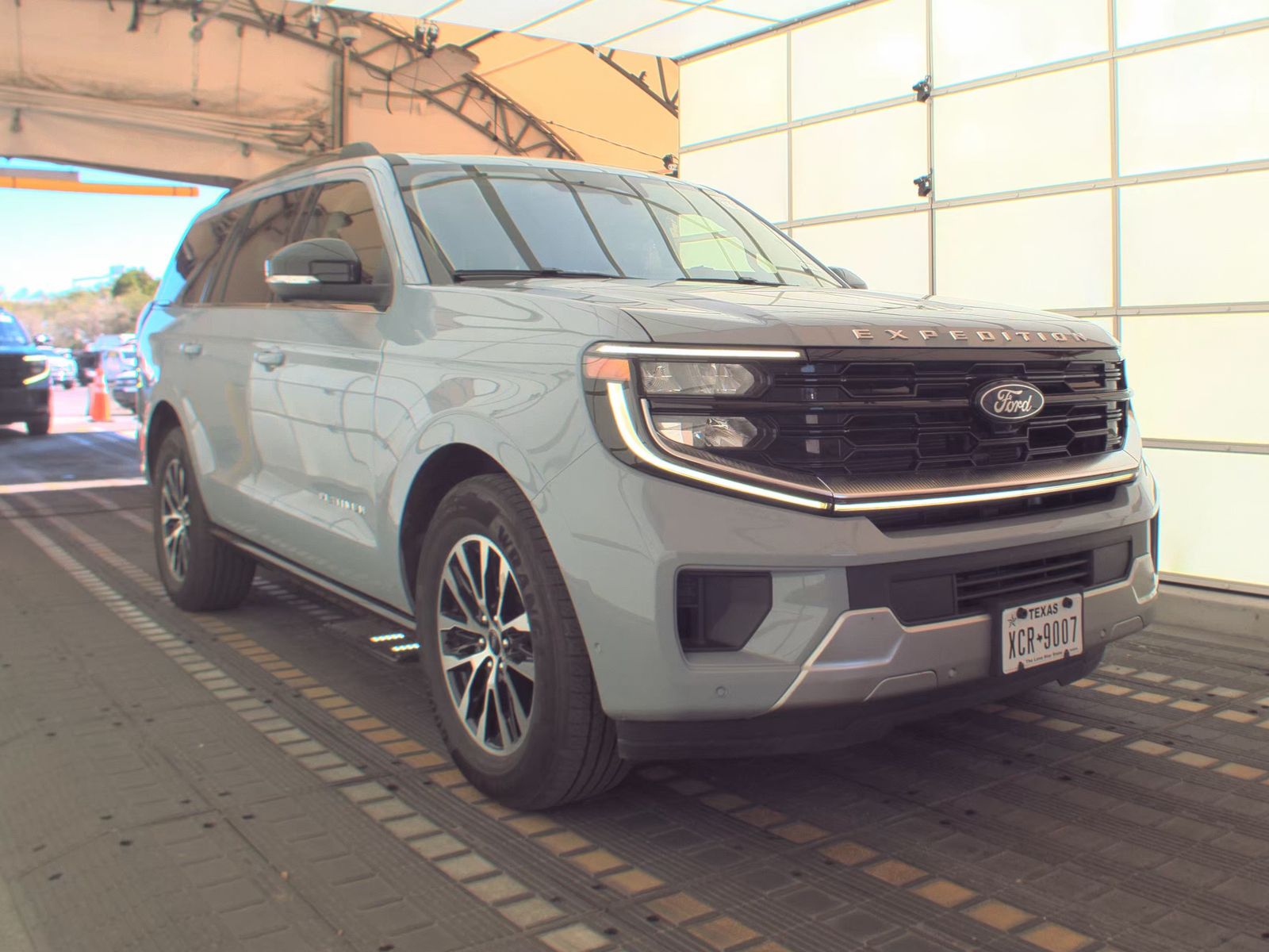 FORD EXPEDITION - 5