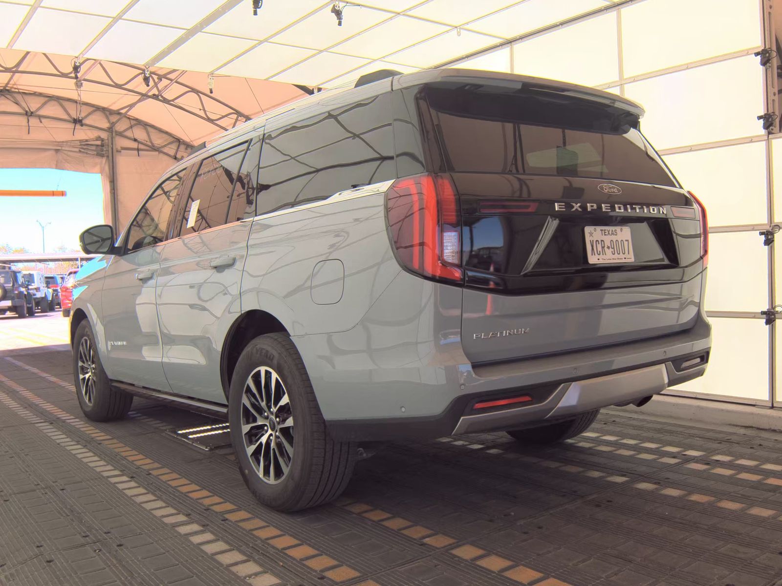 FORD EXPEDITION - 9