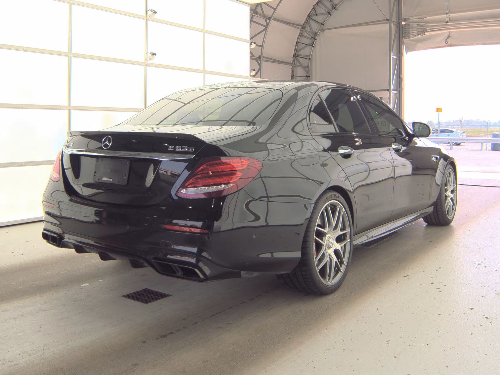 MERCEDES-BENZ E-CLASS - 6