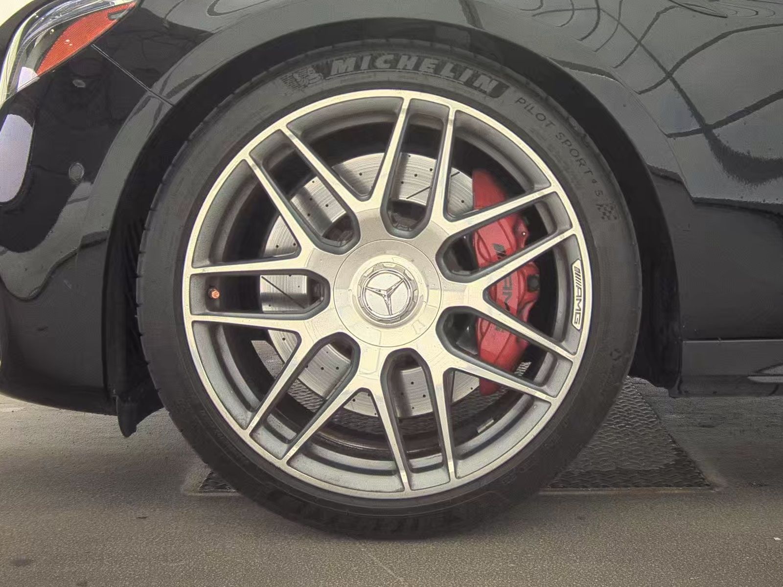 MERCEDES-BENZ E-CLASS - 10