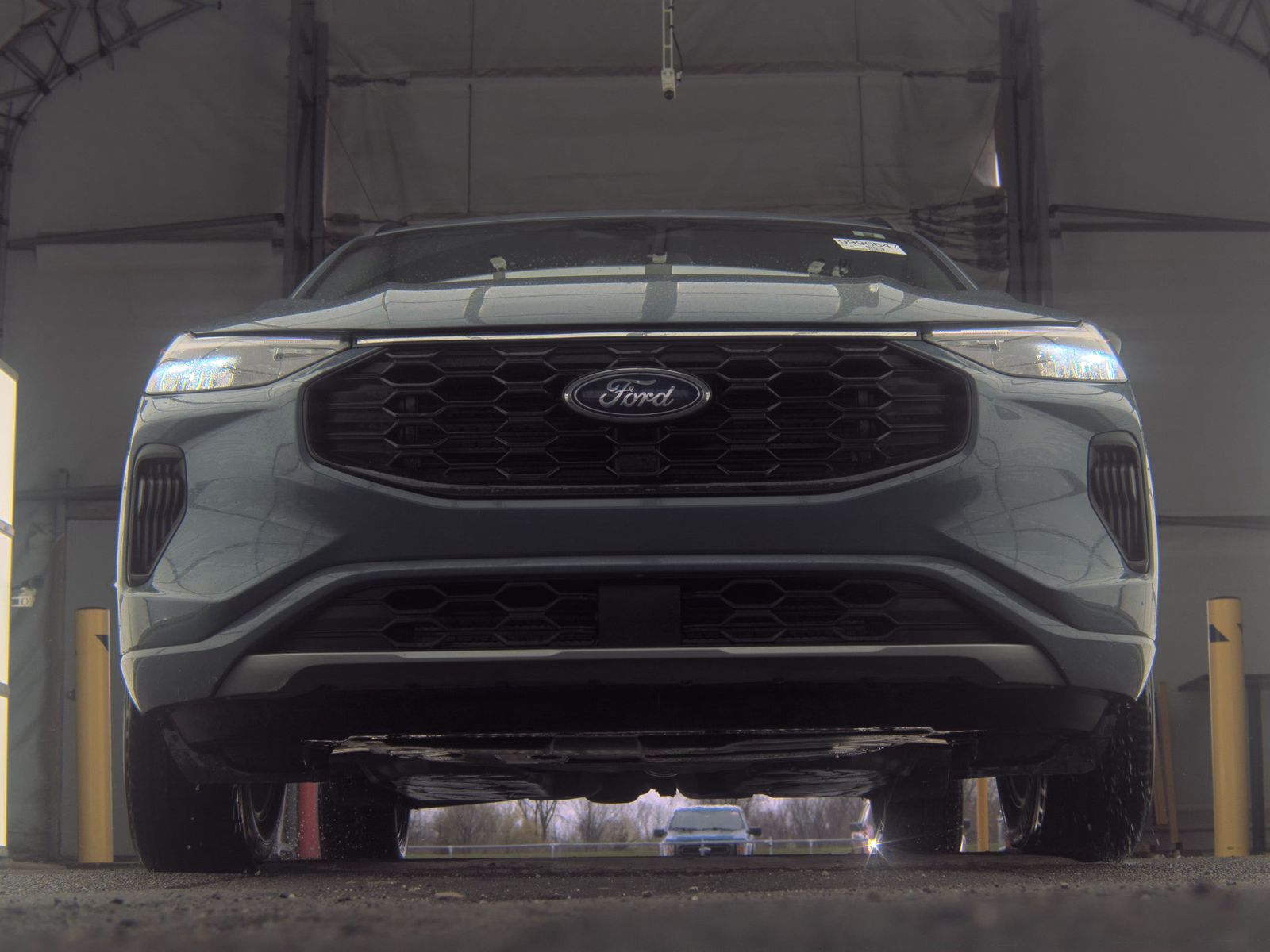 FORD ESCAPE - 4