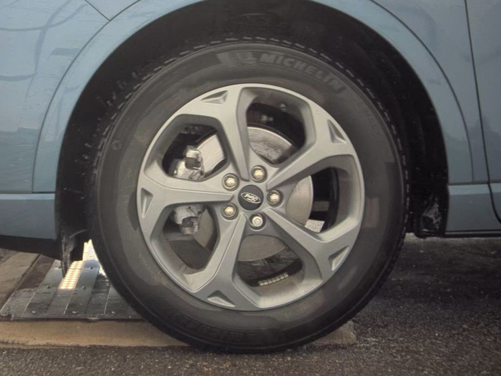 FORD ESCAPE - 10