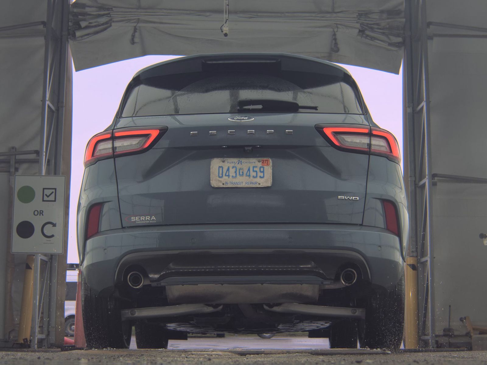 FORD ESCAPE - 8