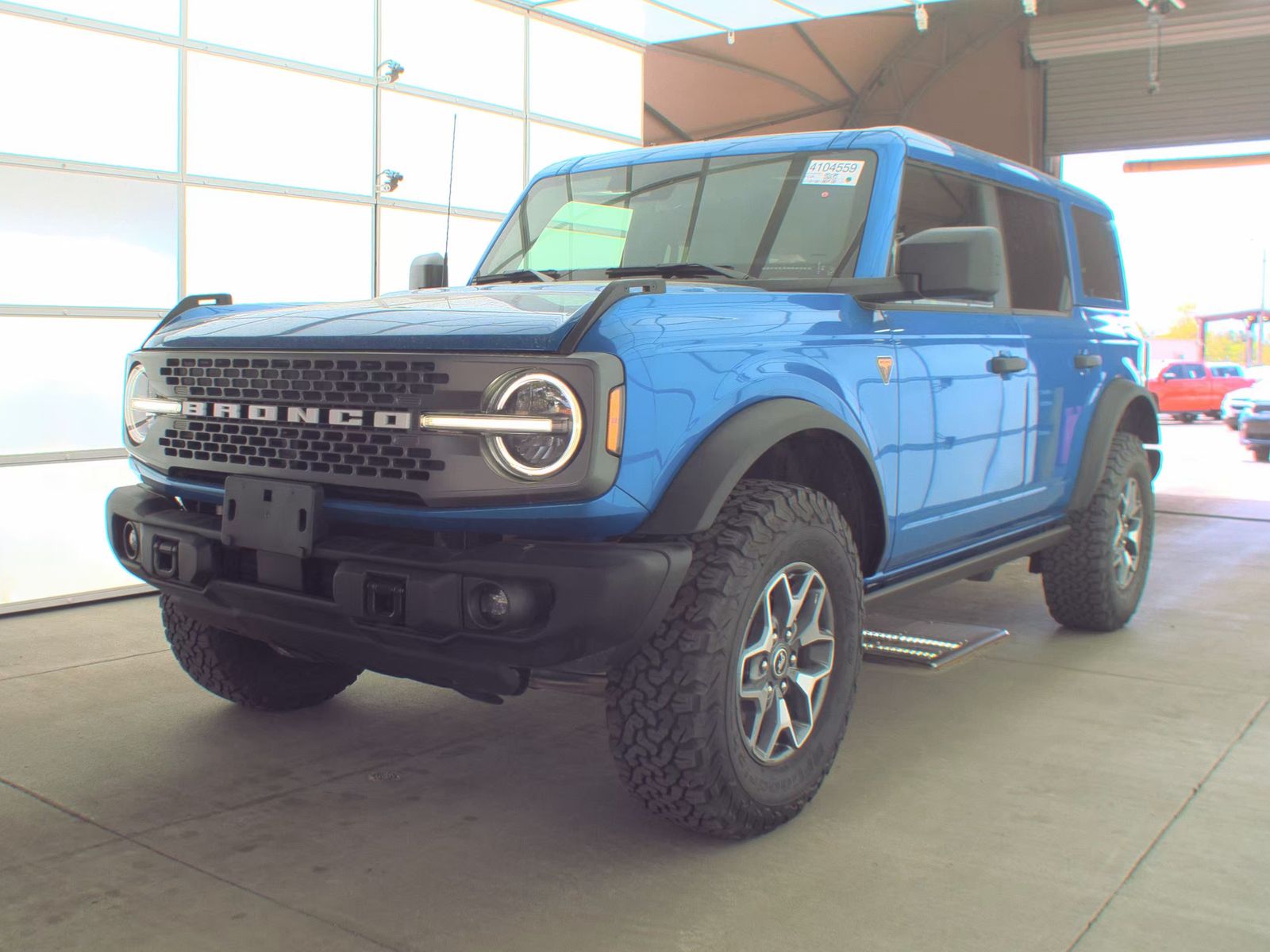 FORD BRONCO - 1