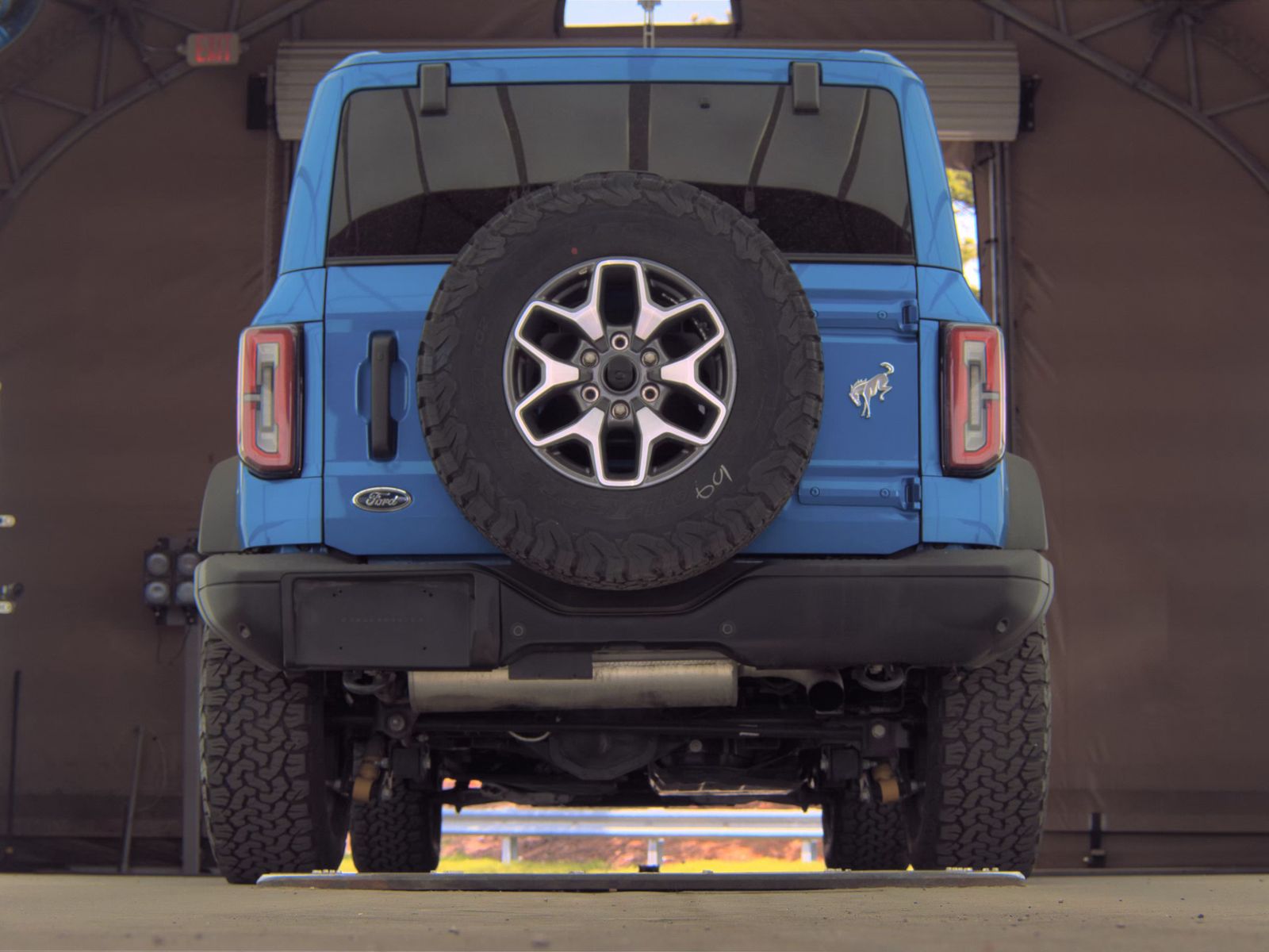 FORD BRONCO - 8