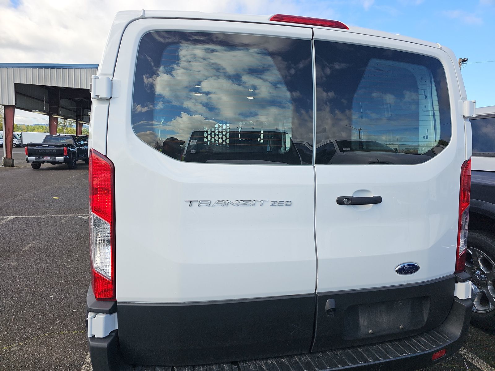 FORD TRANSIT 250 - 6