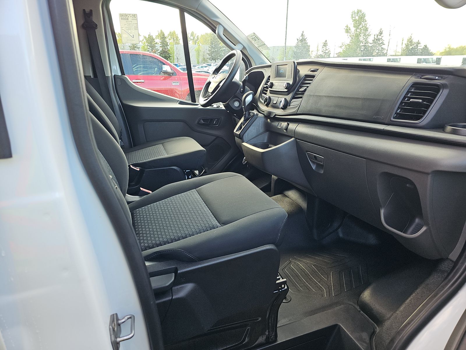 FORD TRANSIT 250 - 9