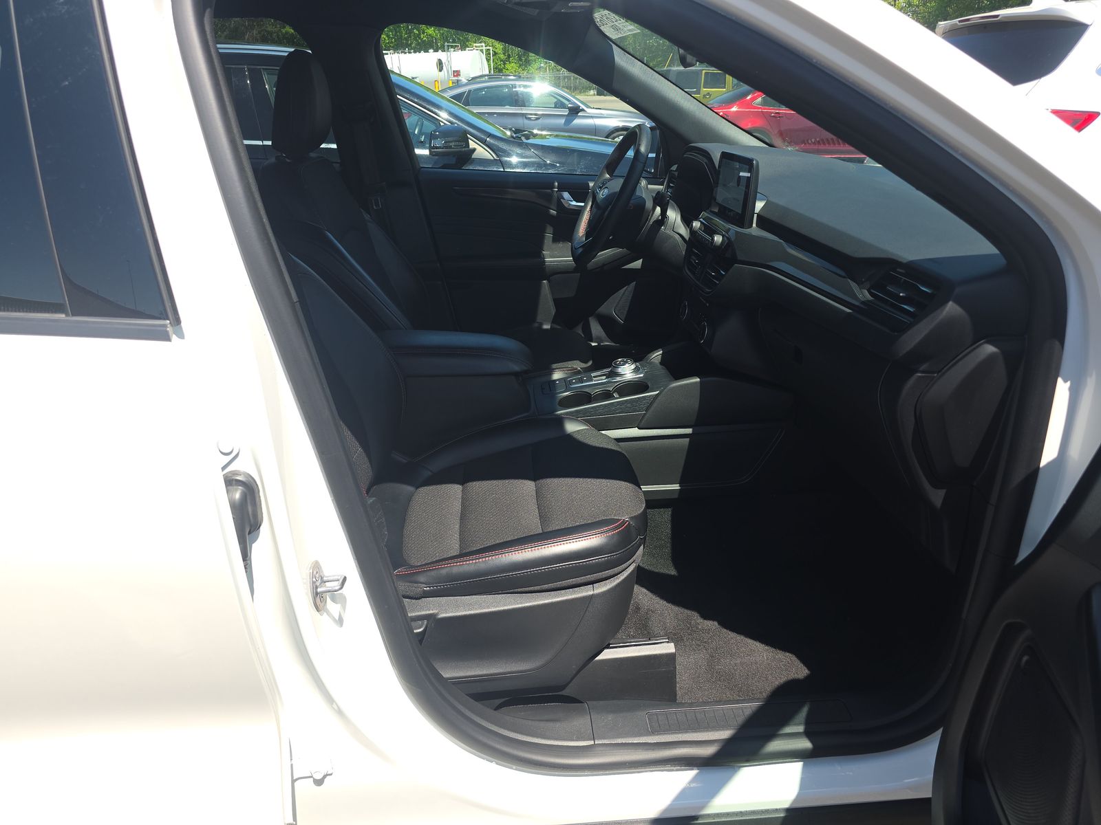 FORD ESCAPE - 9