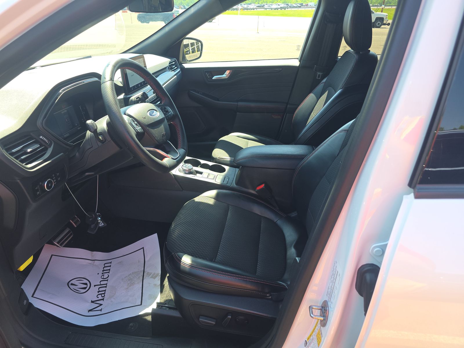 FORD ESCAPE - 8