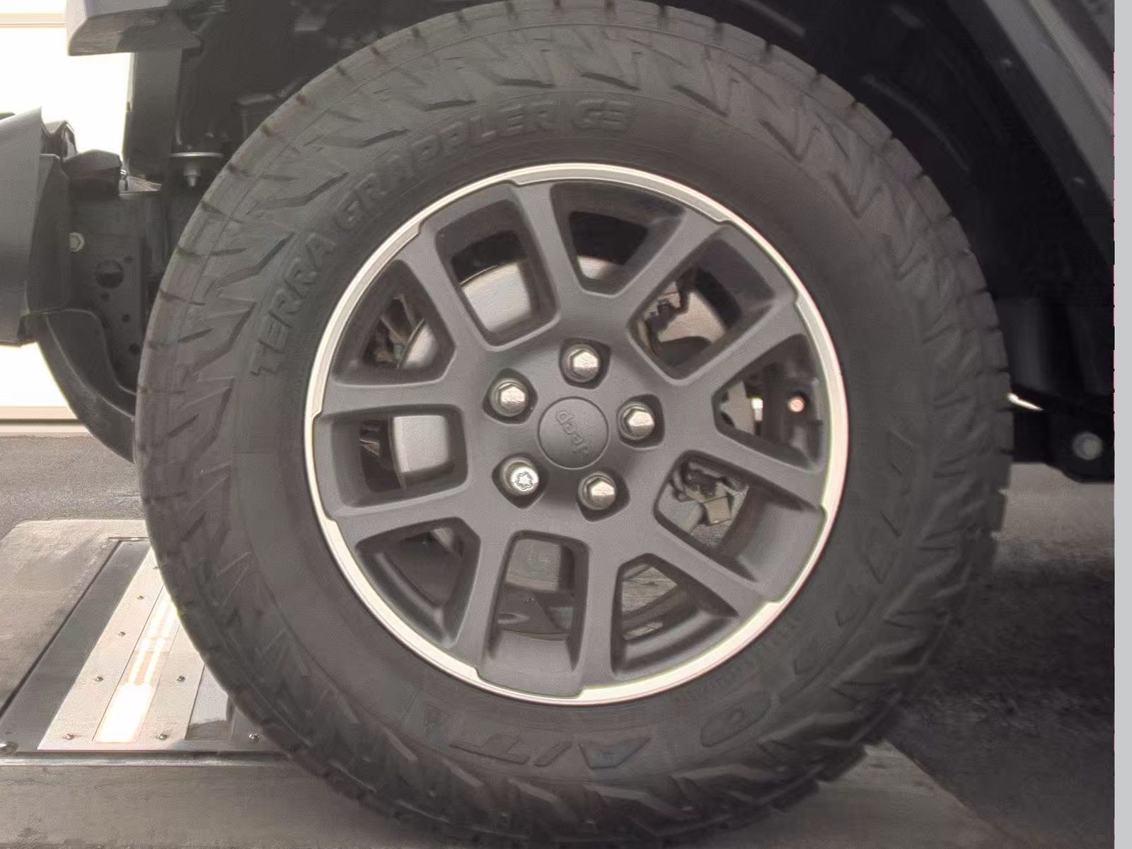 JEEP GRAND CHEROKEE - 10