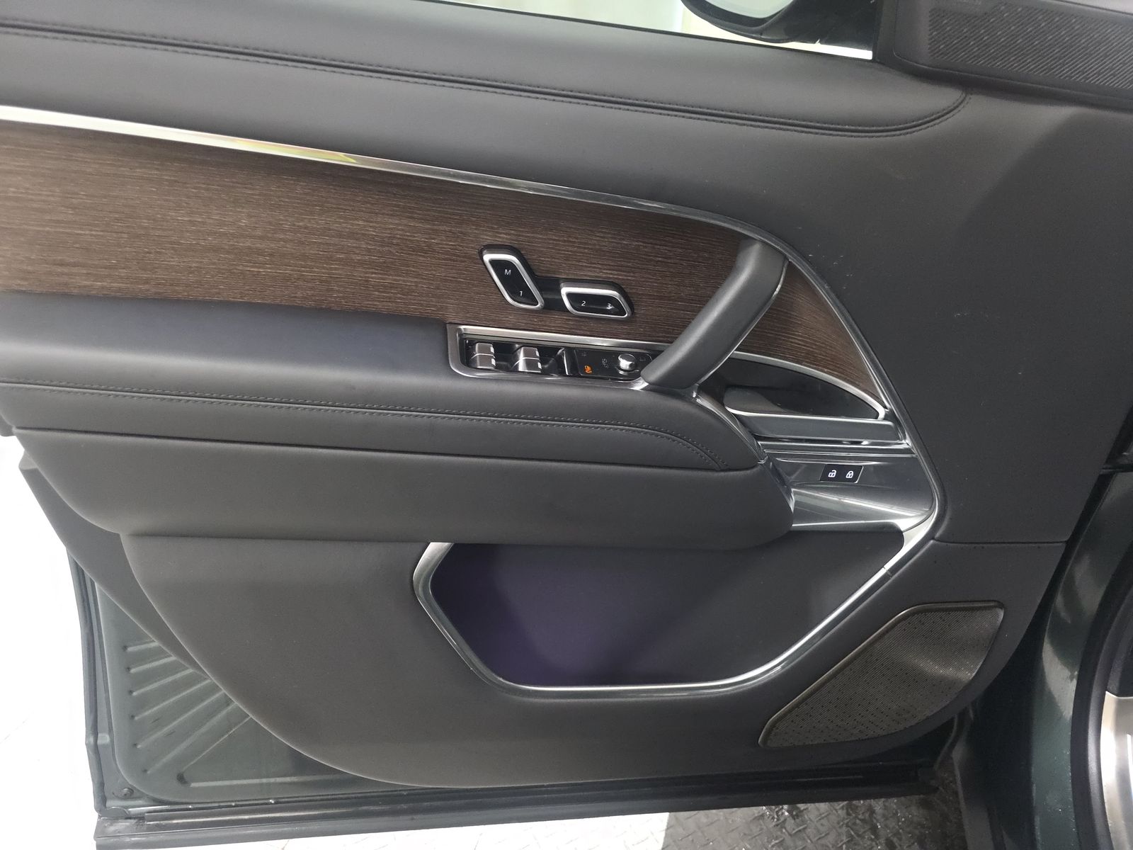 LAND ROVER RANGE ROVER - 10