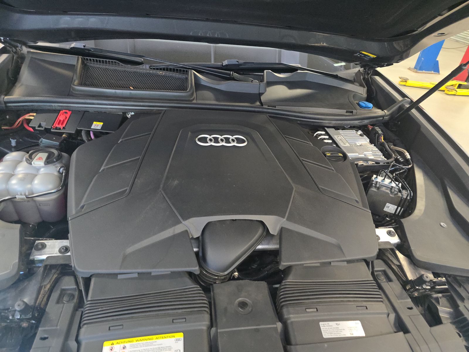 2019 Audi Q8 Premium Plus AWD