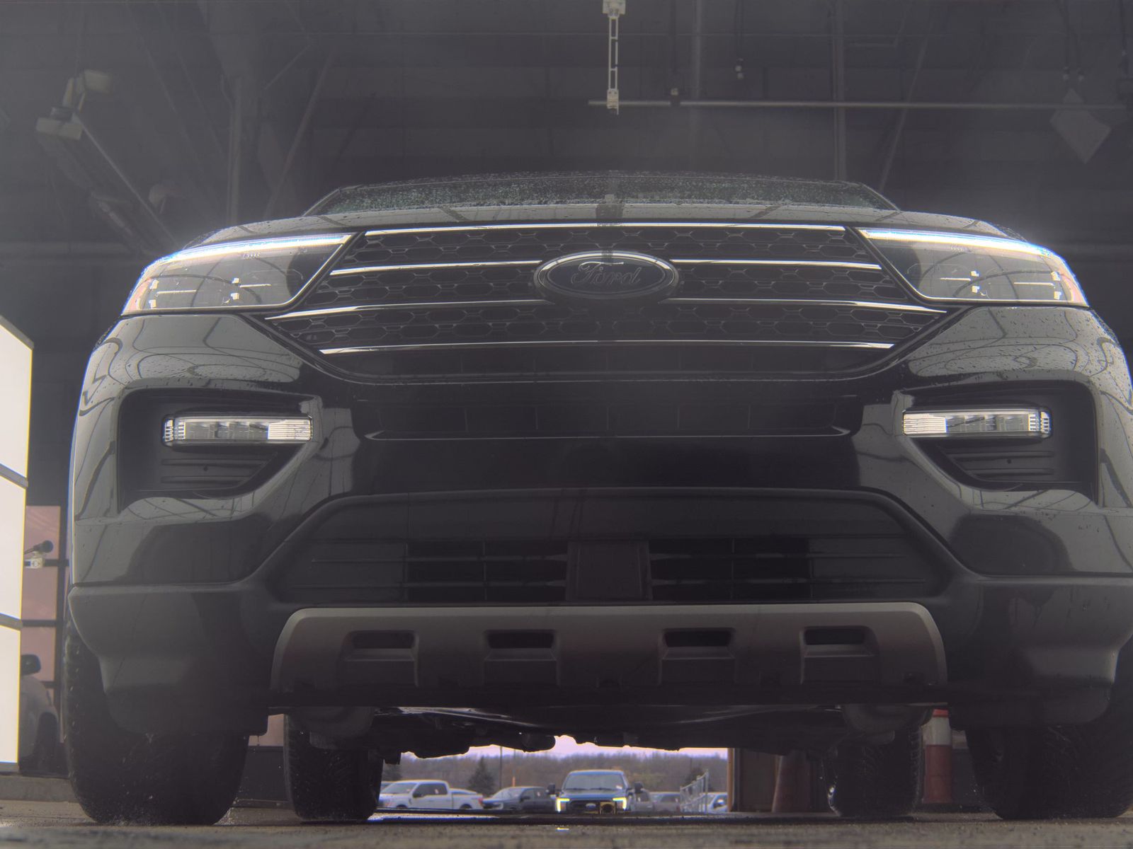 FORD EXPLORER - 4