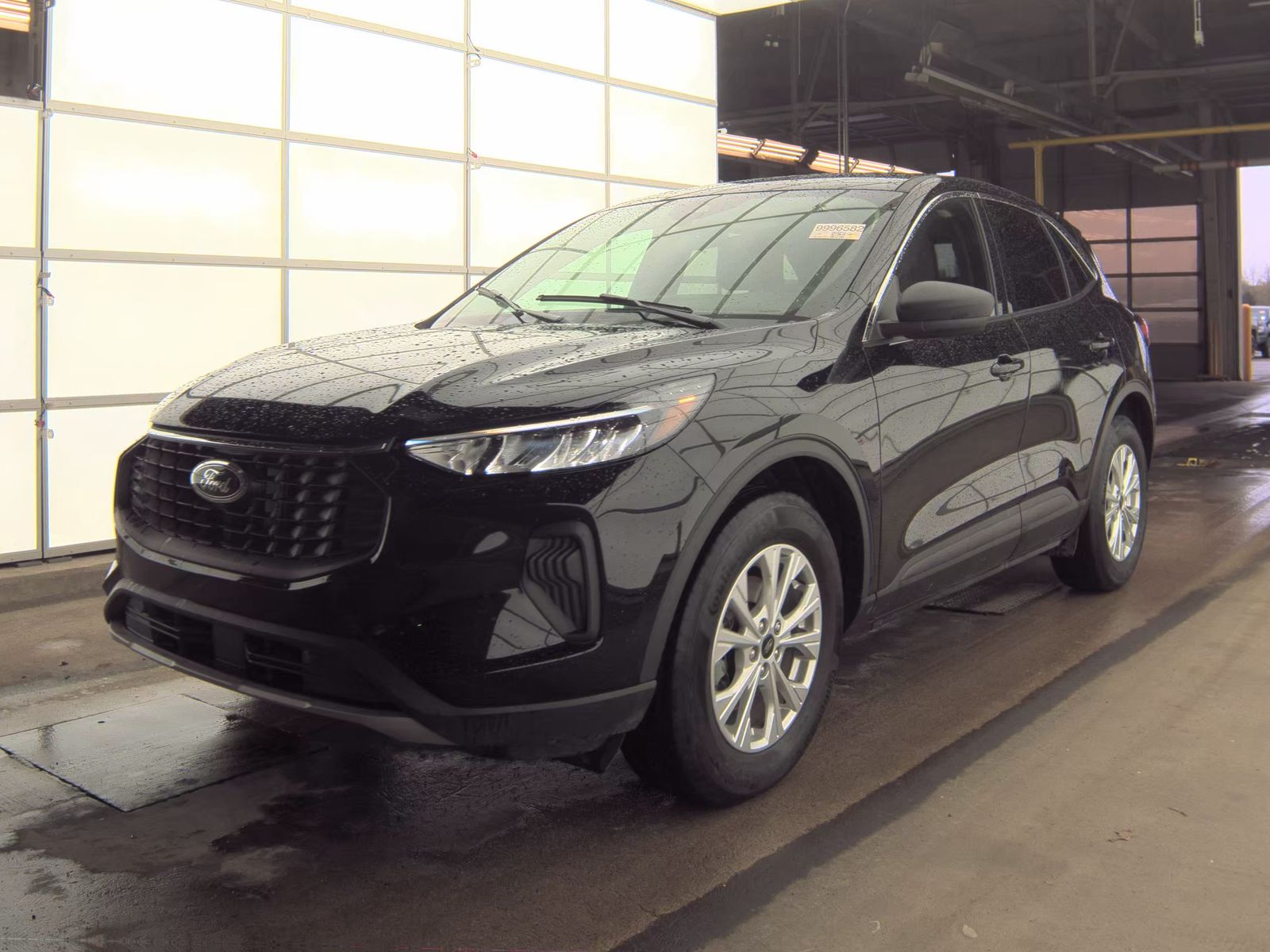 FORD ESCAPE - 1