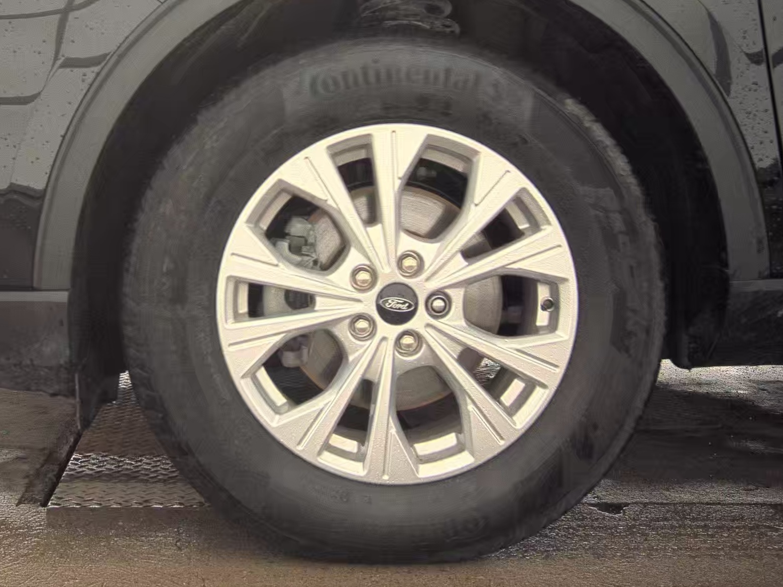 FORD ESCAPE - 10