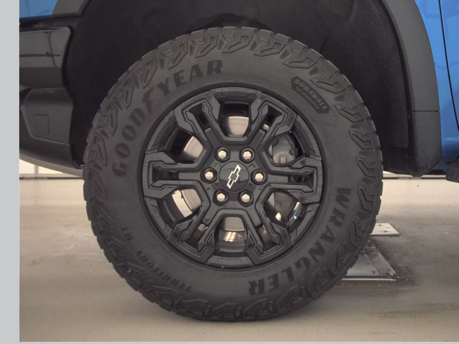 CHEVROLET SILVERADO - 10