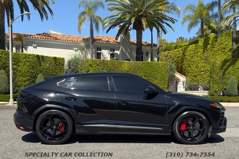2021 Lamborghini Urus Base AWD