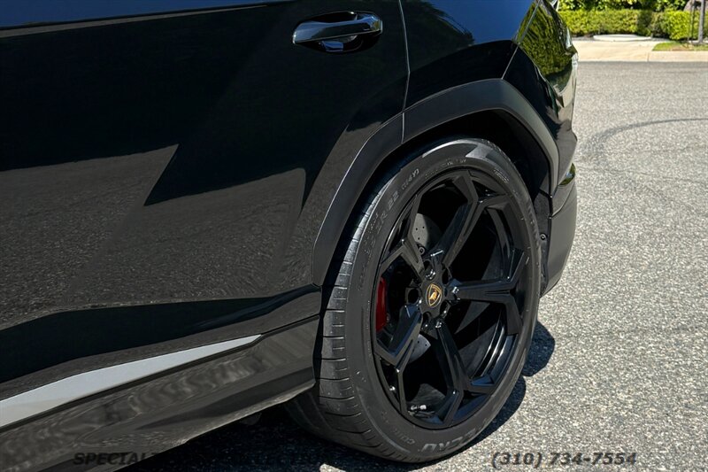 2021 Lamborghini Urus Base AWD