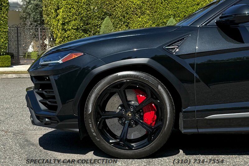 2021 Lamborghini Urus Base AWD