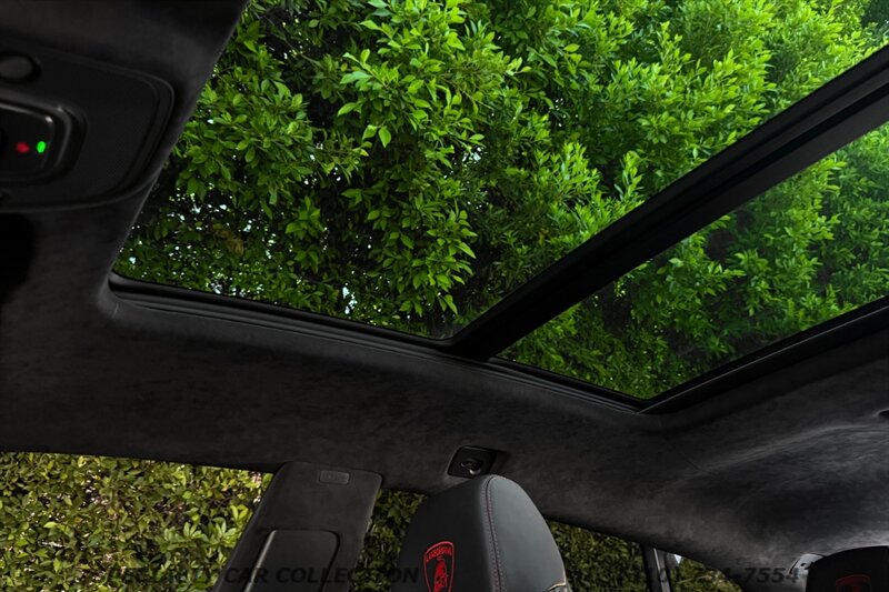 2021 Lamborghini Urus Base AWD