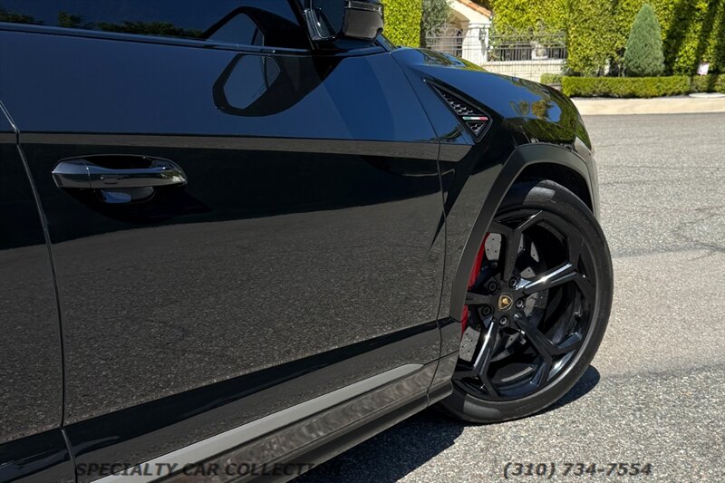 2021 Lamborghini Urus Base AWD