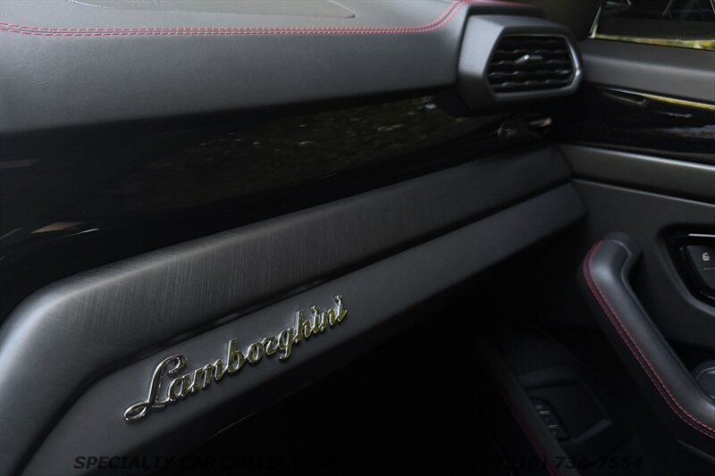 2021 Lamborghini Urus Base AWD