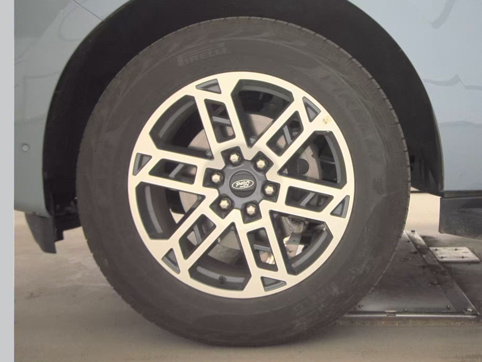 FORD EXPEDITION - 10