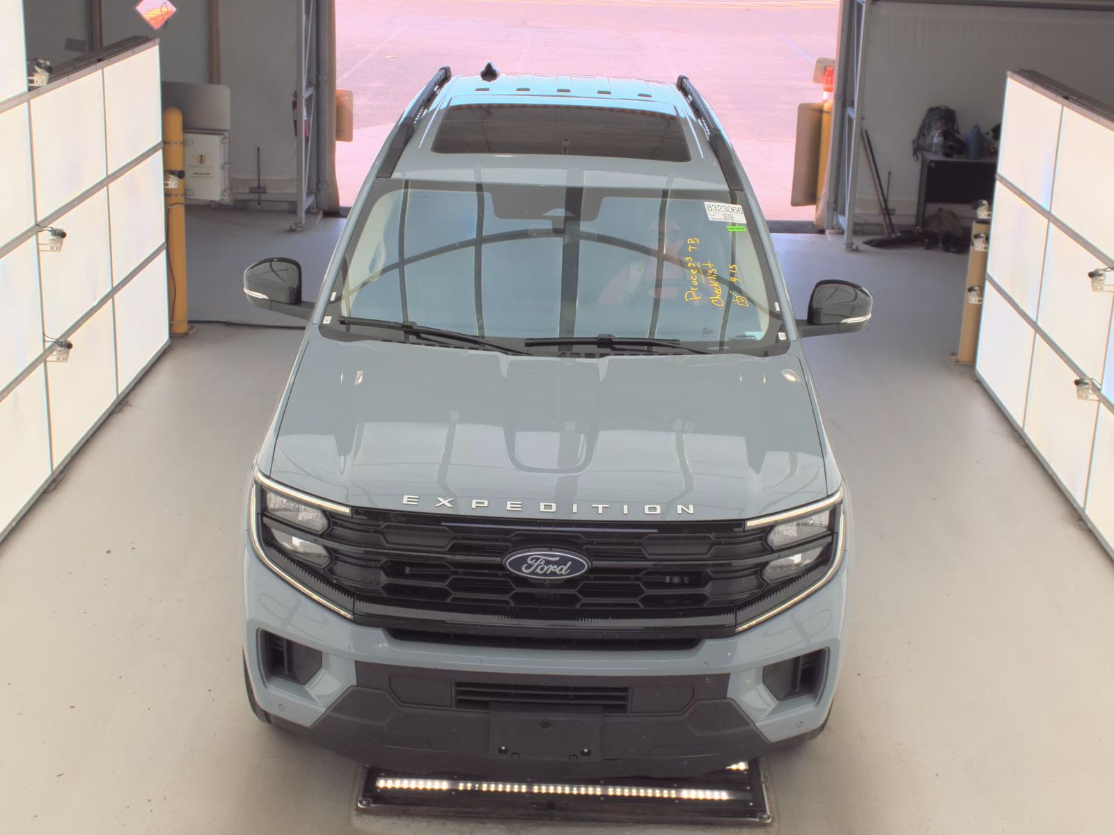 FORD EXPEDITION - 3
