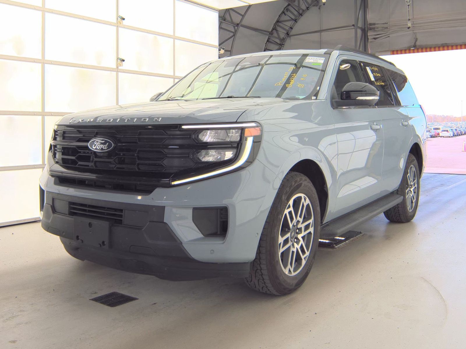 FORD EXPEDITION - 1