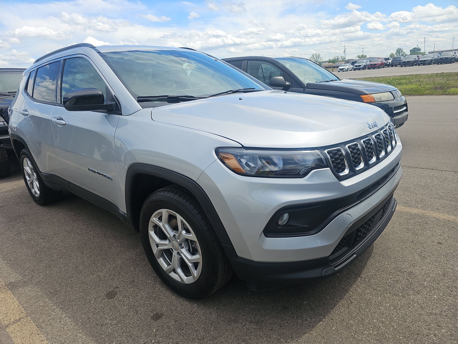 JEEP LATITUDE - 4