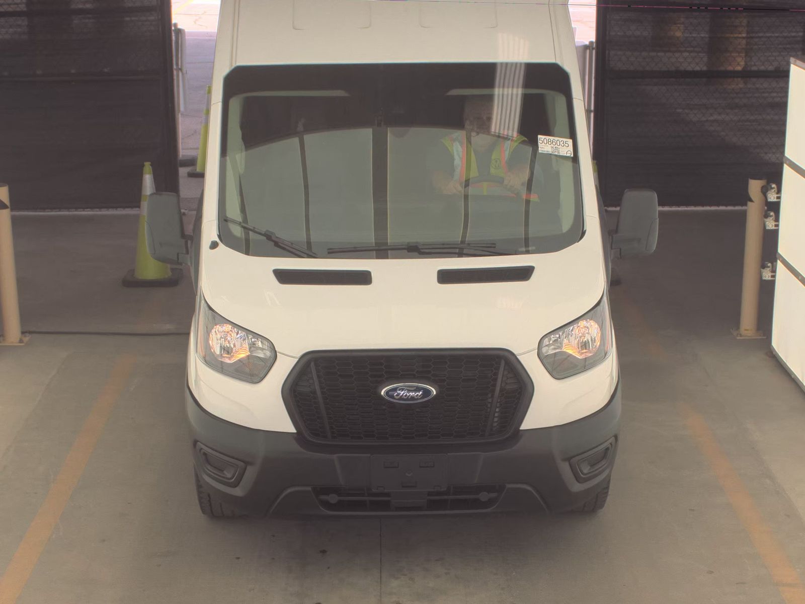 FORD TRANSIT 350 - 3