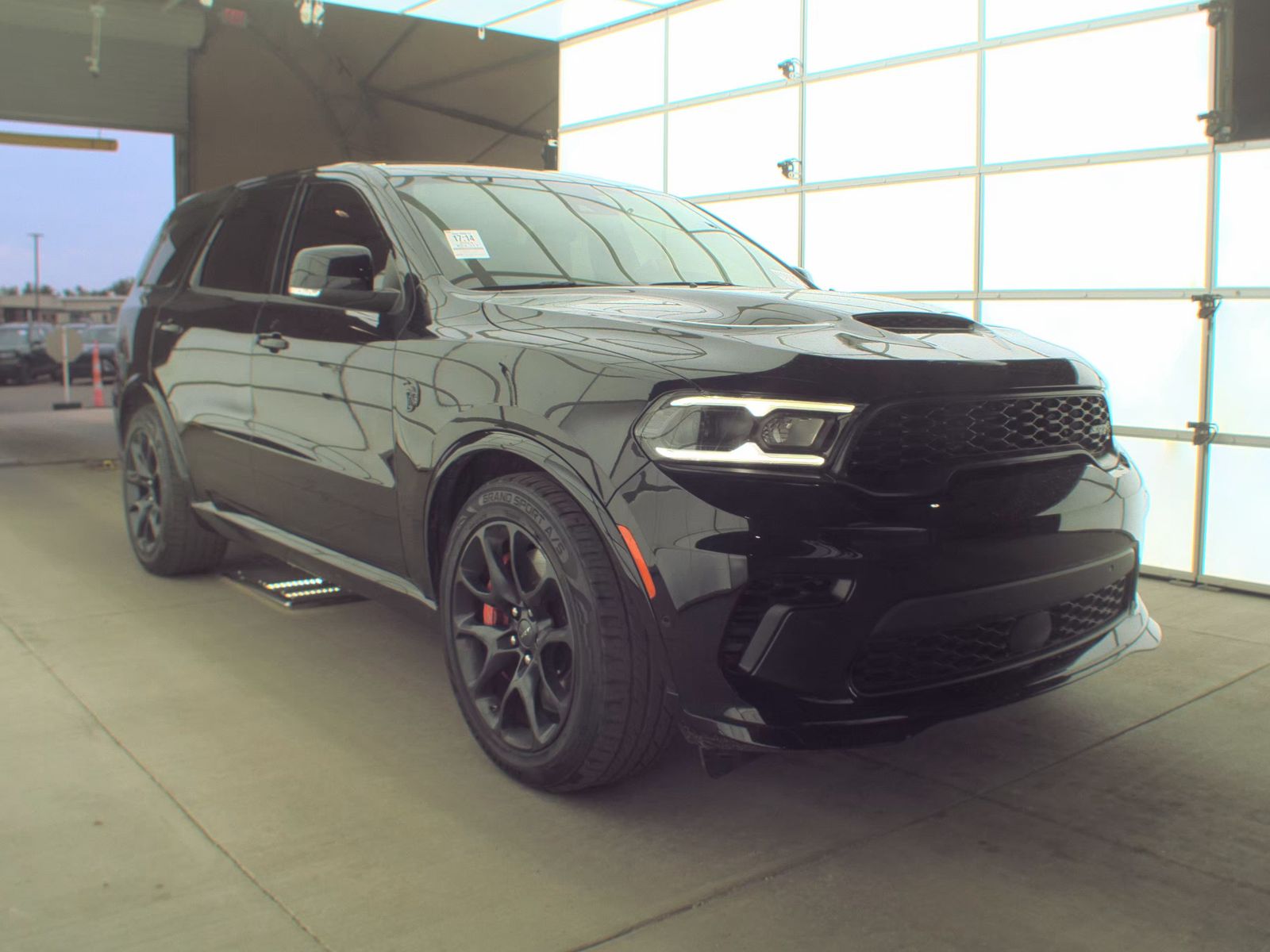 DODGE HELLCAT + - 5