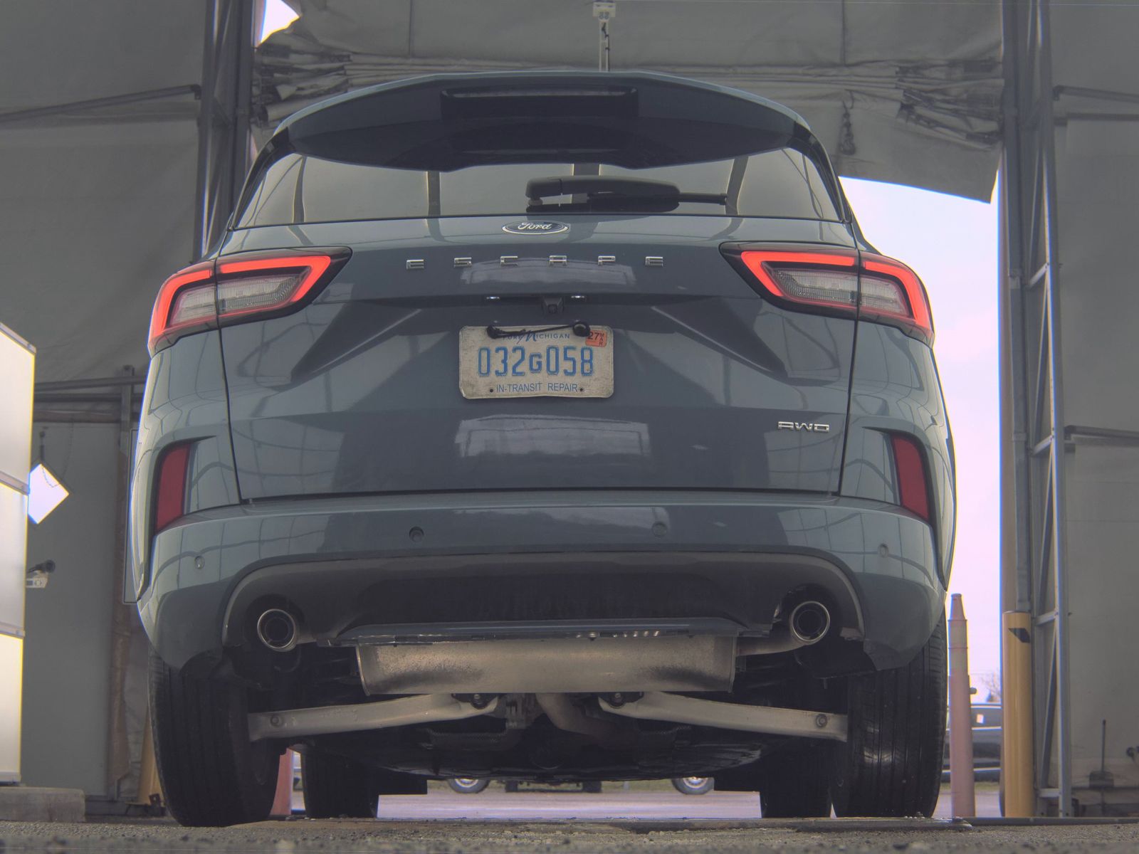 FORD ESCAPE - 8