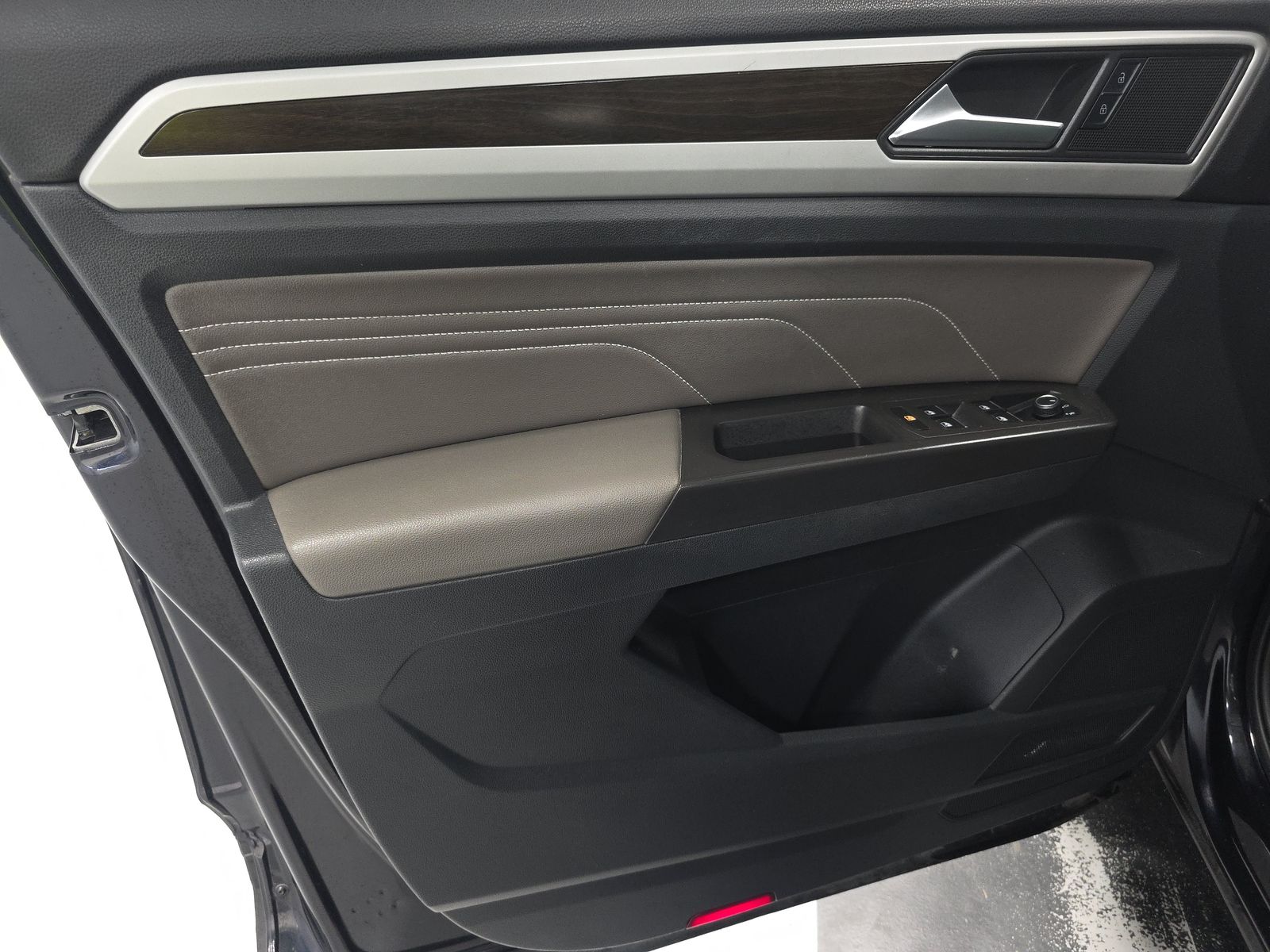 2022 Volkswagen Atlas 2.0T SE FWD