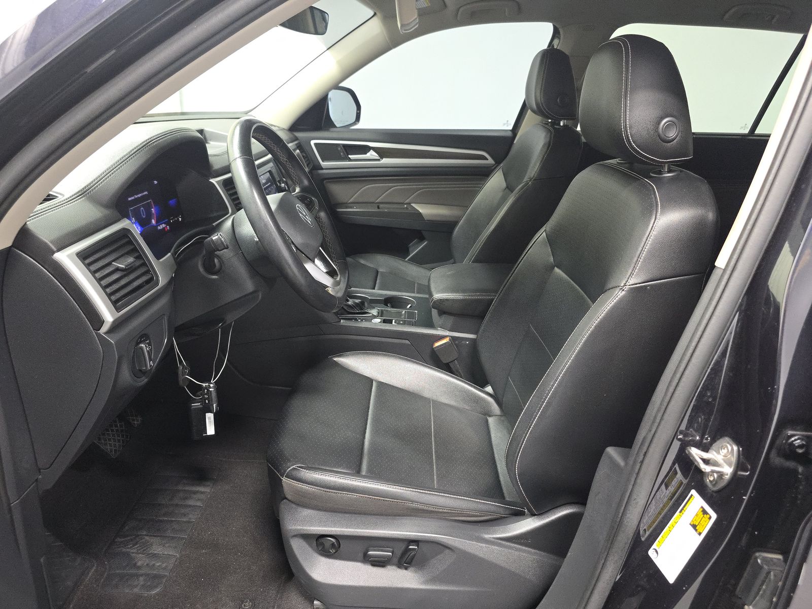 2022 Volkswagen Atlas 2.0T SE FWD