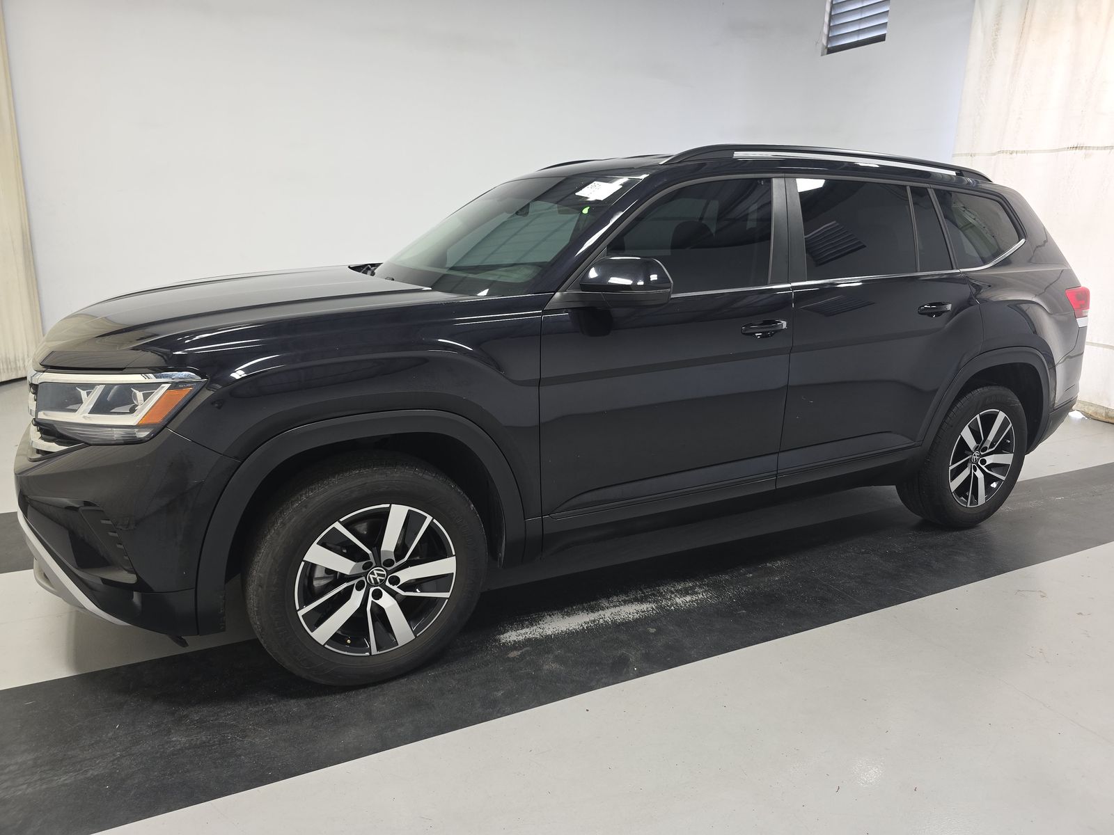 2022 Volkswagen Atlas 2.0T SE FWD