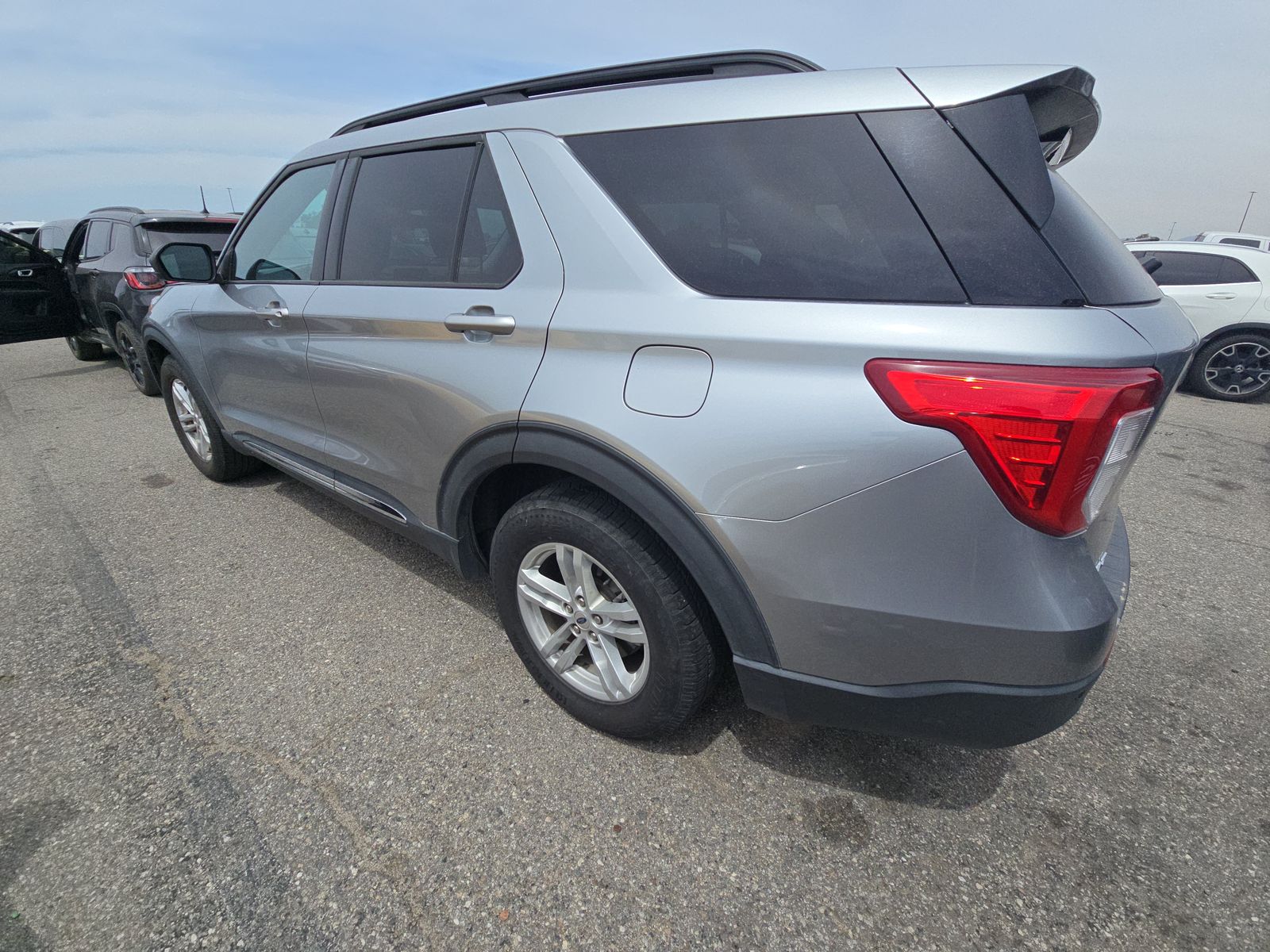 FORD EXPLORER - 7