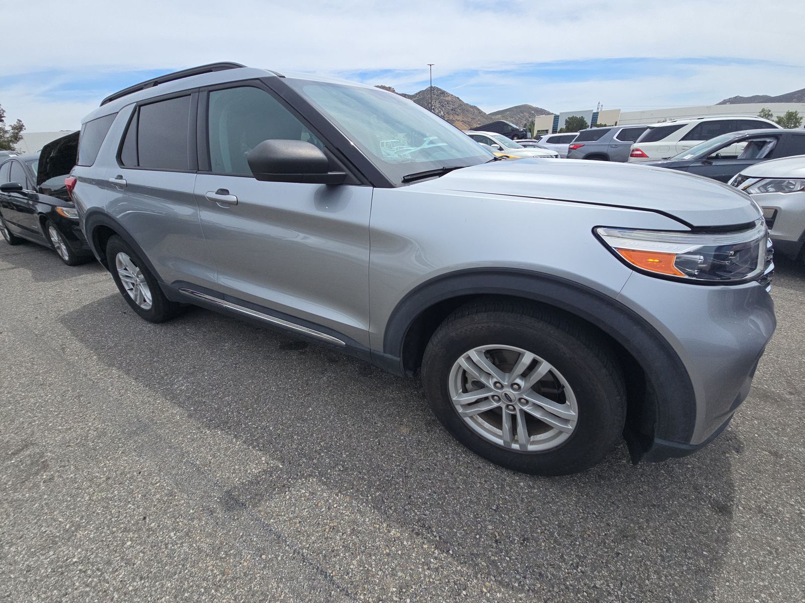 FORD EXPLORER - 4