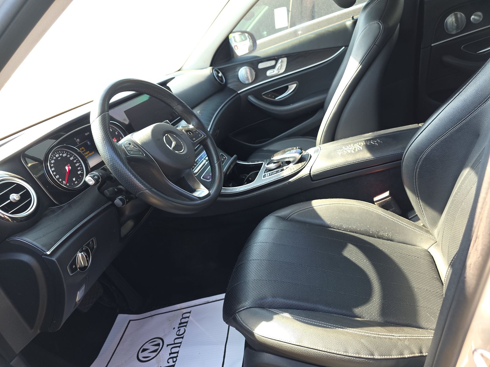 MERCEDES-BENZ E-CLASS - 8