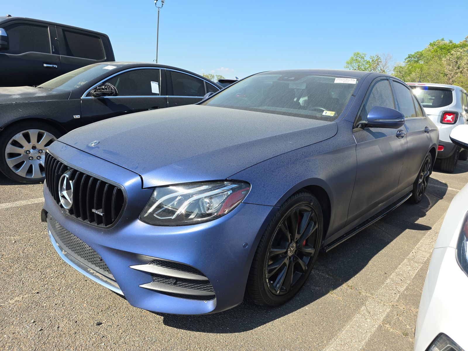 MERCEDES-BENZ E-CLASS - 1